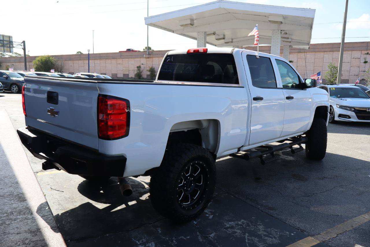 Used 2018 Chevrolet Silverado 1500 Custom w/ Custom Value Package AWD/4WD image 3