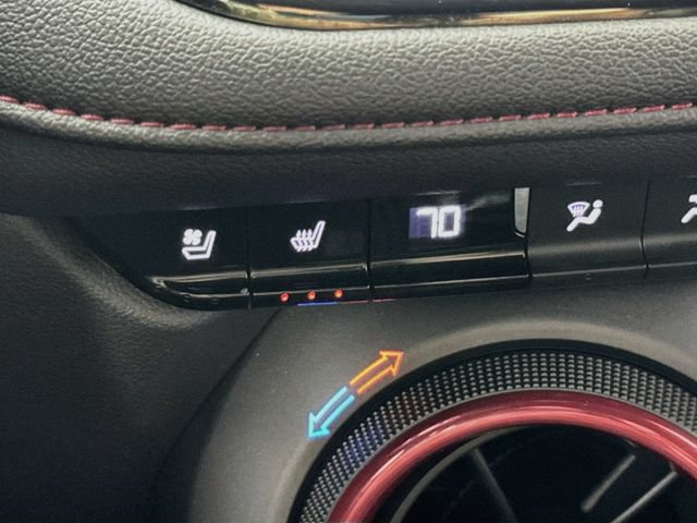 Used 2021 Chevrolet Blazer RS w/ Enhanced Convenience Package FWD image 25
