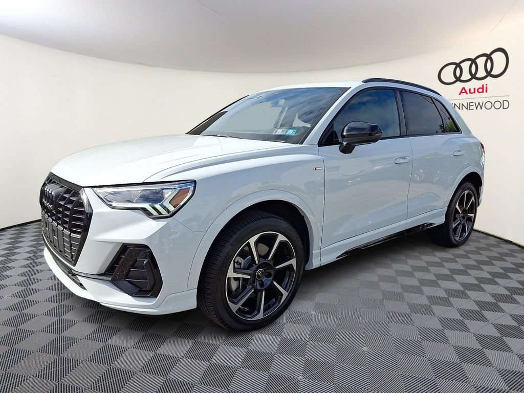 Certified 2025 Audi Q3 2.0T Premium Plus w/ Premium Plus Package AWD/4WD image 3