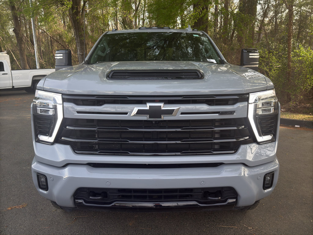 Used 2024 Chevrolet Silverado 2500 LTZ w/ LTZ Plus Package image 2