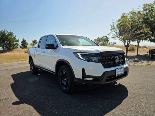 New 2026 Honda Ridgeline Black Edition image 3