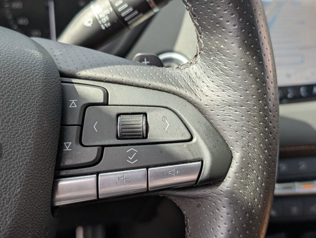 Used 2023 Cadillac XT4 Sport FWD image 25