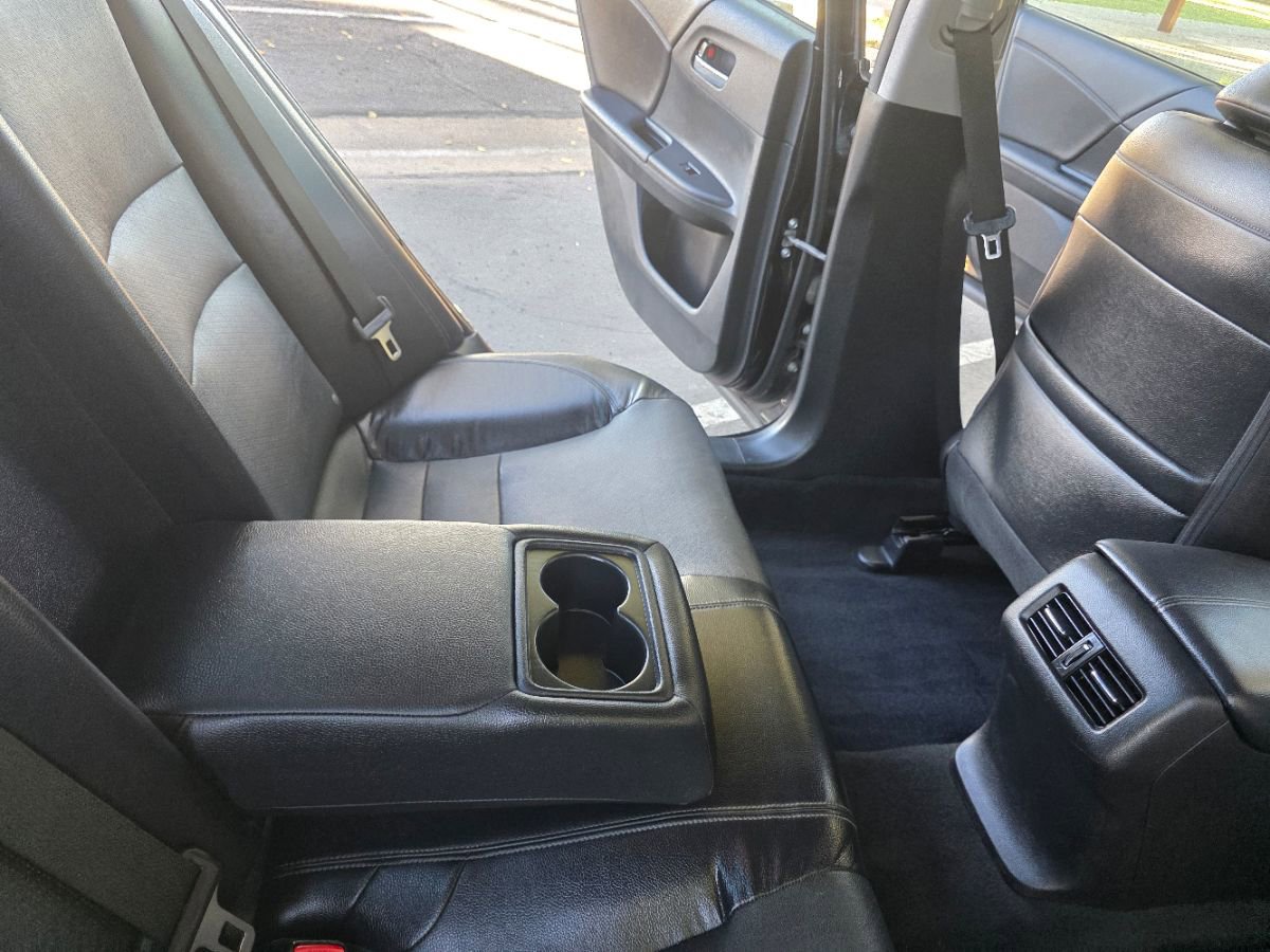 Used 2016 Honda Accord EX-L image 37
