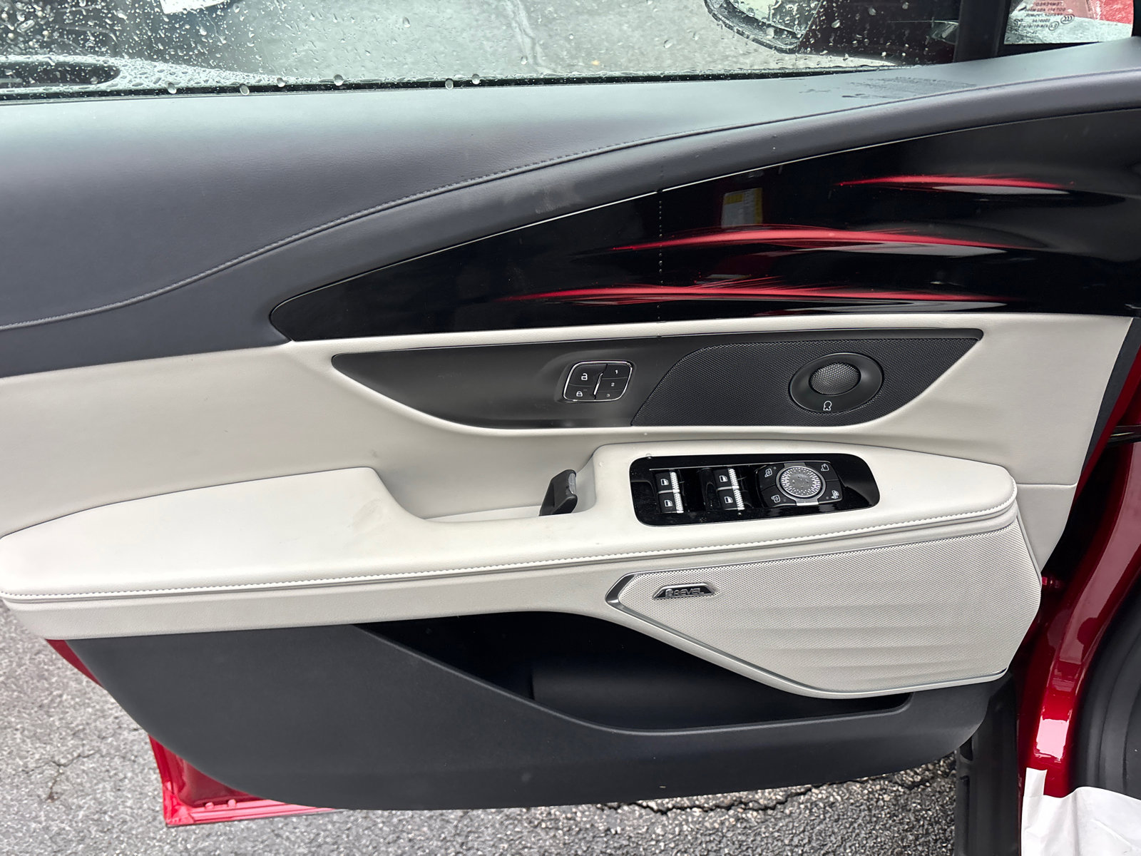 New 2026 Lincoln Nautilus Reserve w/ Jet Appearance Package image 11