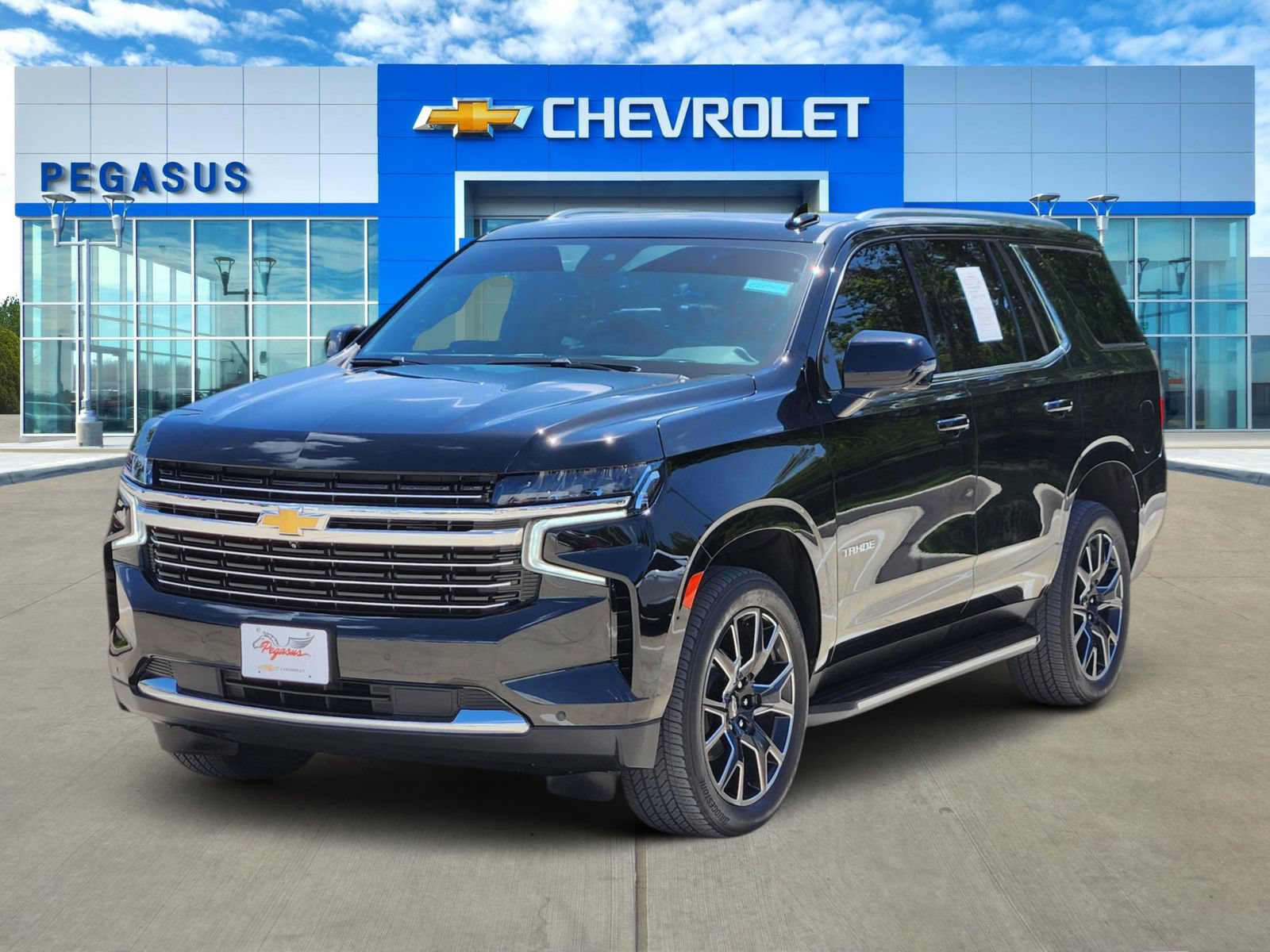Certified 2023 Chevrolet Tahoe LT w/ LT Signature Plus Package AWD/4WD image 2