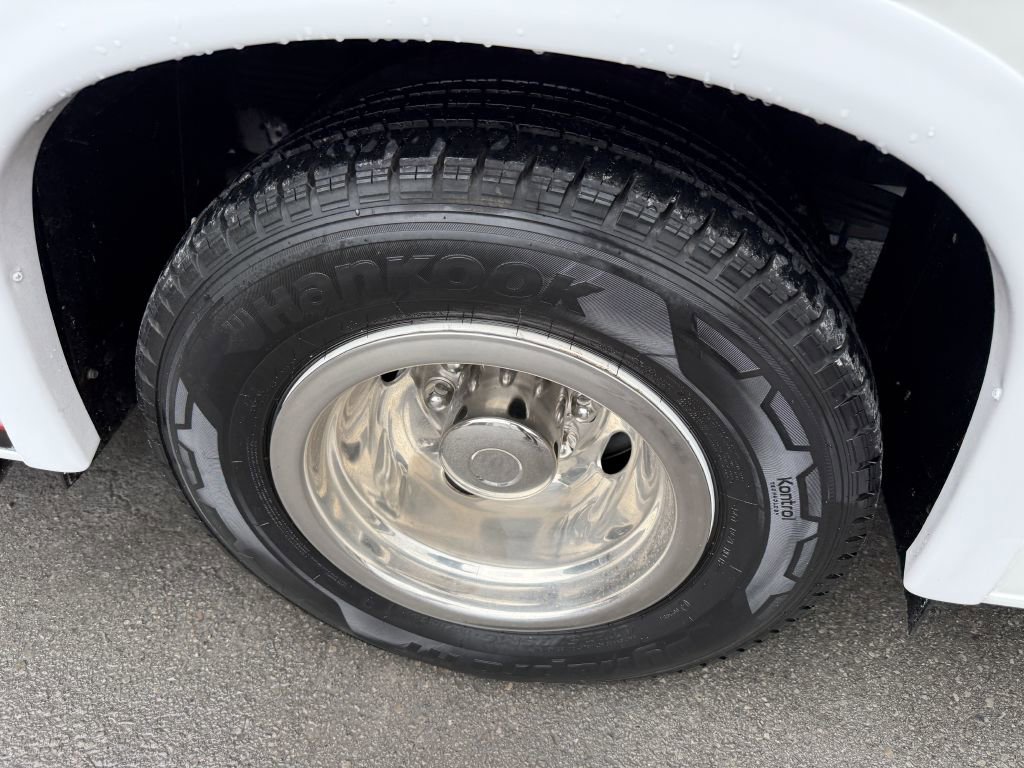 Used 2023 Ford E-450 and Econoline 450 Super Duty w/ Motorhome Prep Package image 21