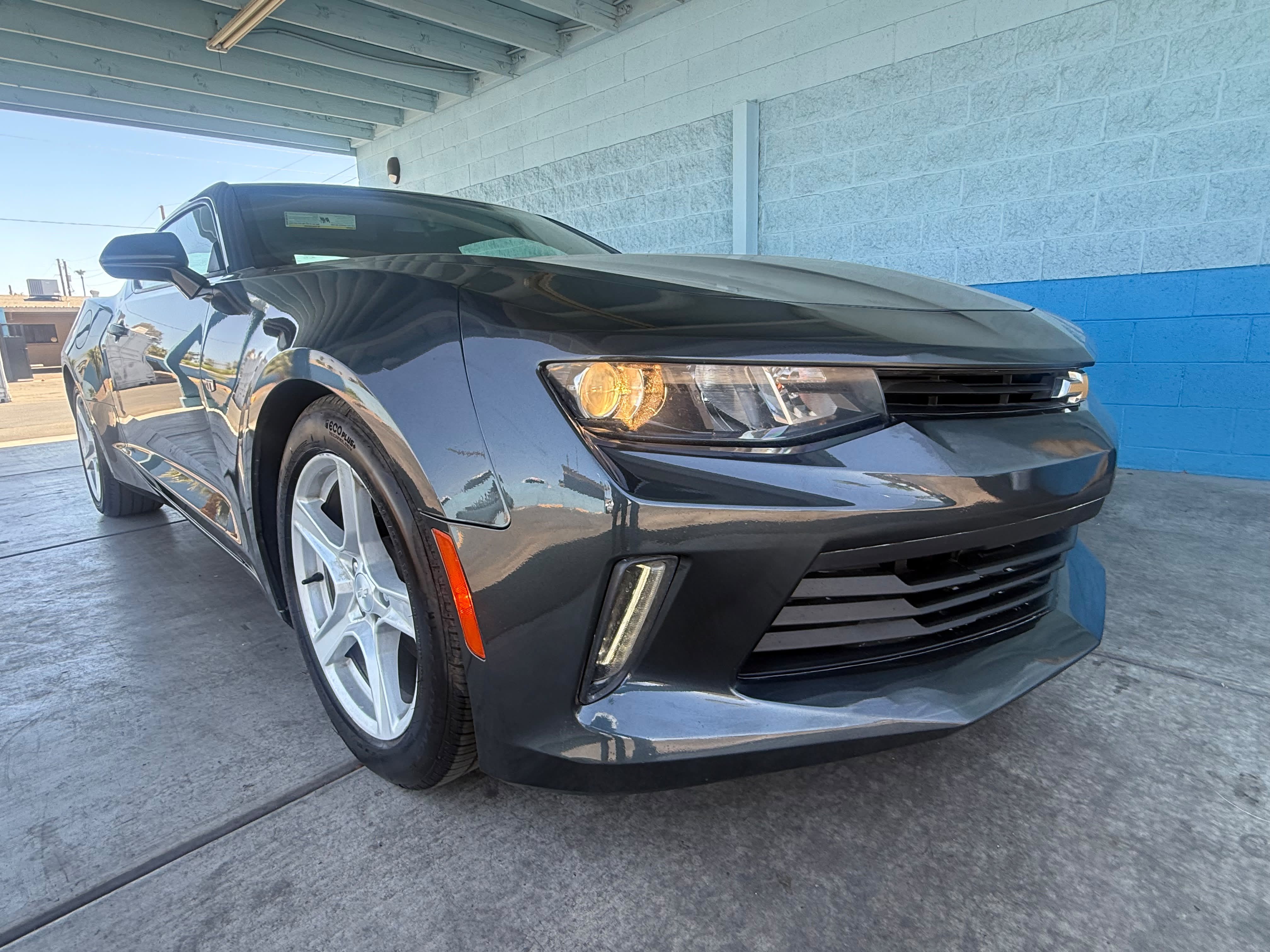 Used 2016 Chevrolet Camaro LT RWD image 1