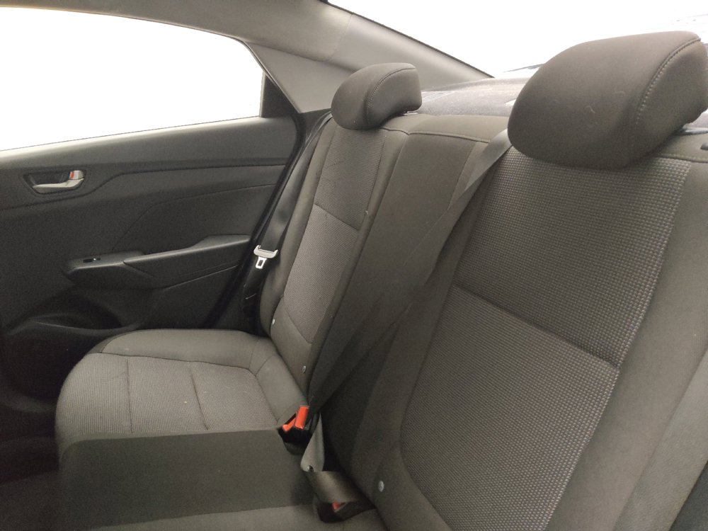 Used 2020 Hyundai Accent SE FWD image 18