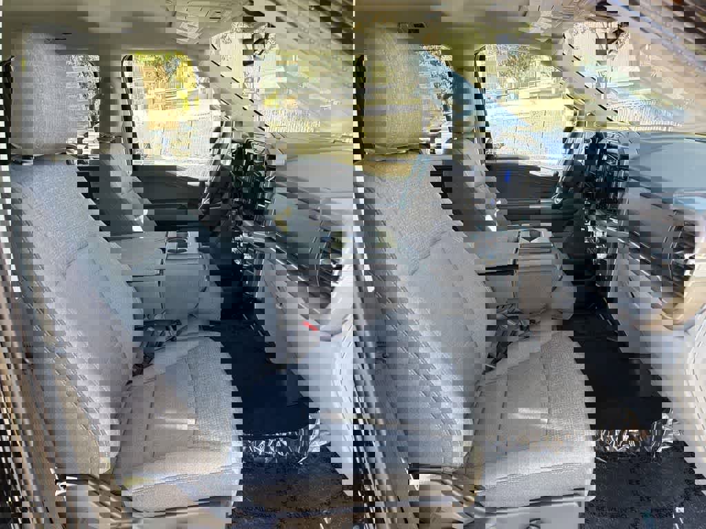 Used 2024 Ford F150 XLT image 32