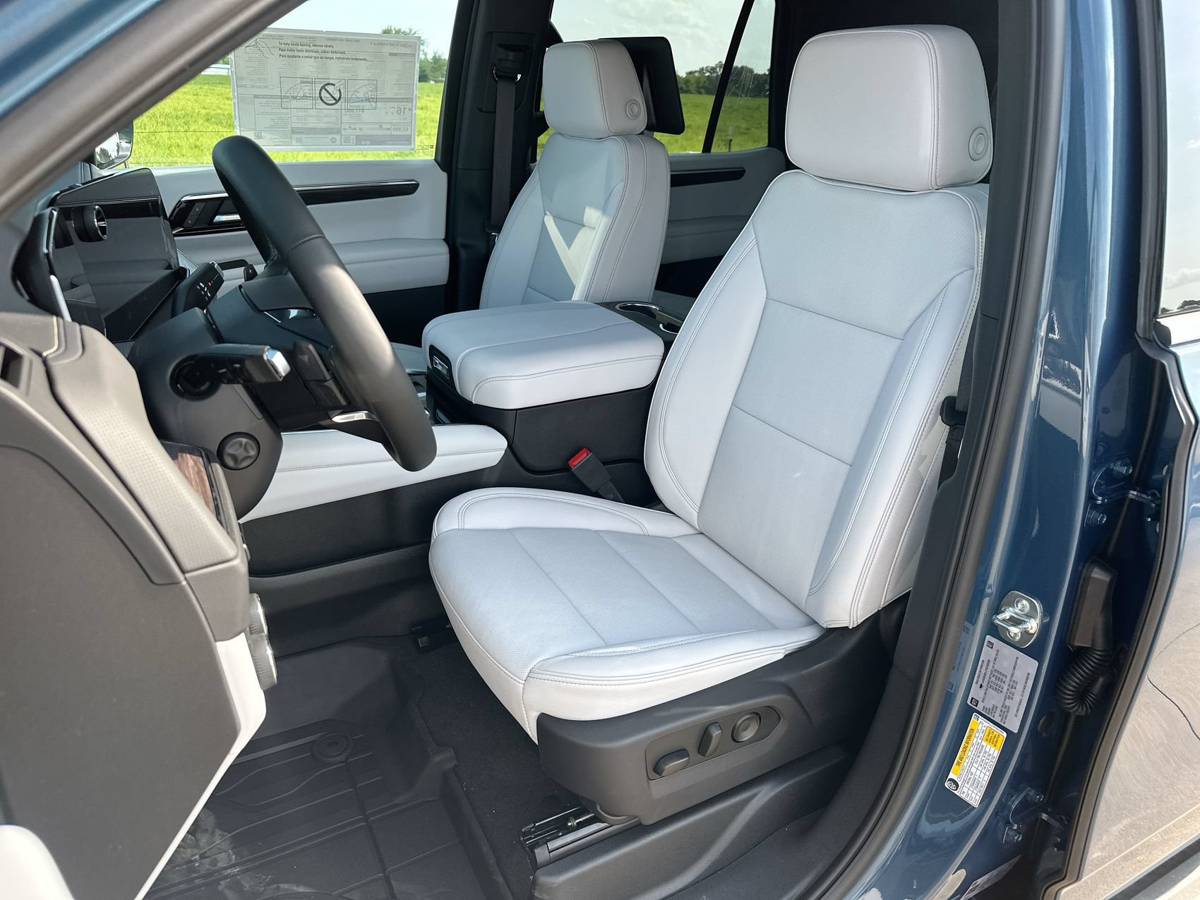 New 2026 Chevrolet Tahoe Premier AWD/4WD image 11