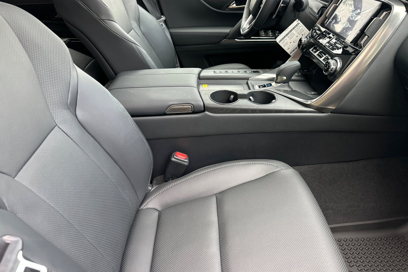 New 2026 Lexus LX 700h Overtrail w/ Accessory Package (Z1) AWD/4WD image 24