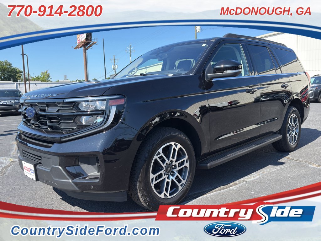 Used 2025 Ford Expedition Active AWD/4WD image 1