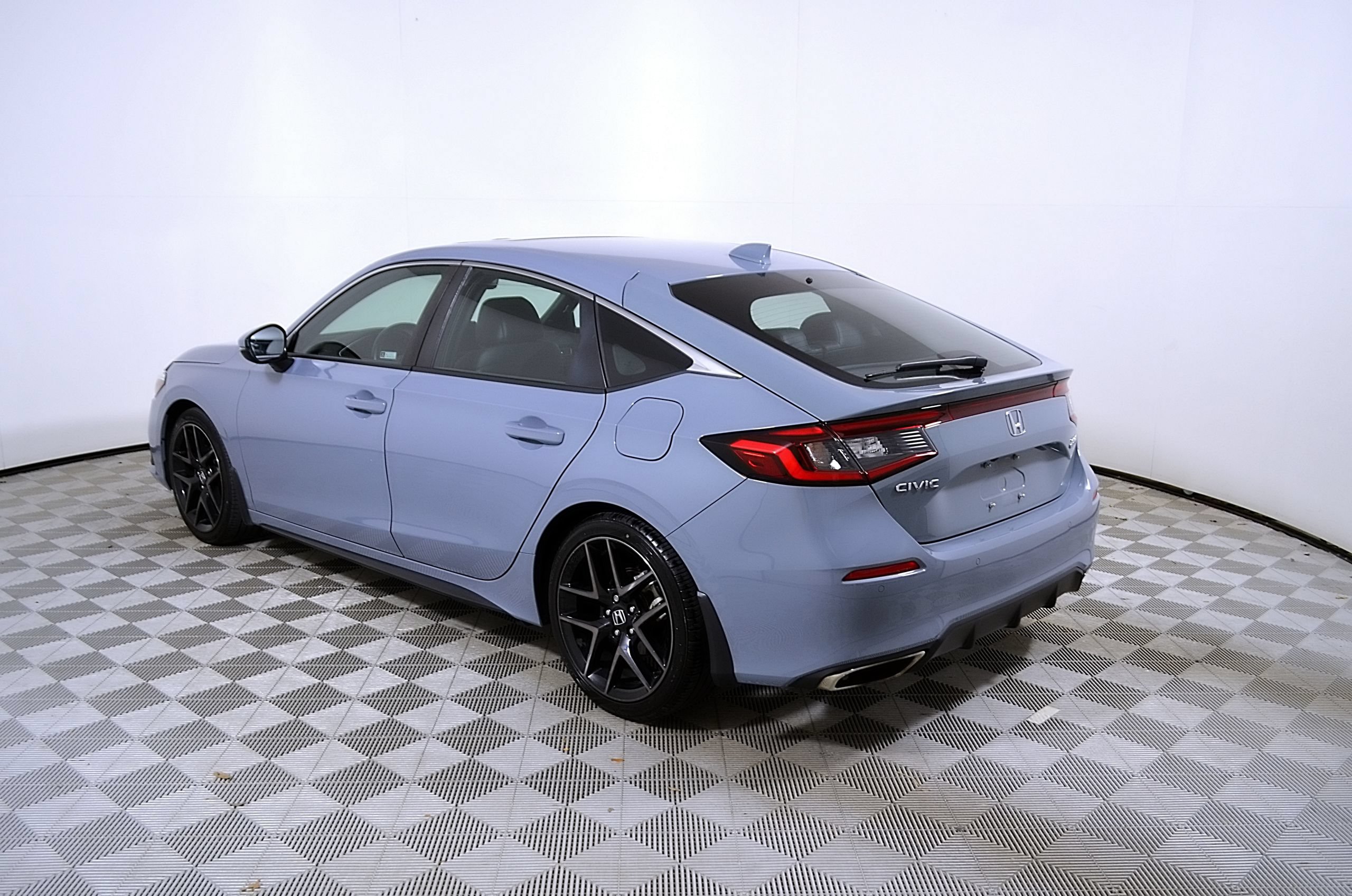 Used 2024 Honda Civic Sport Touring image 9