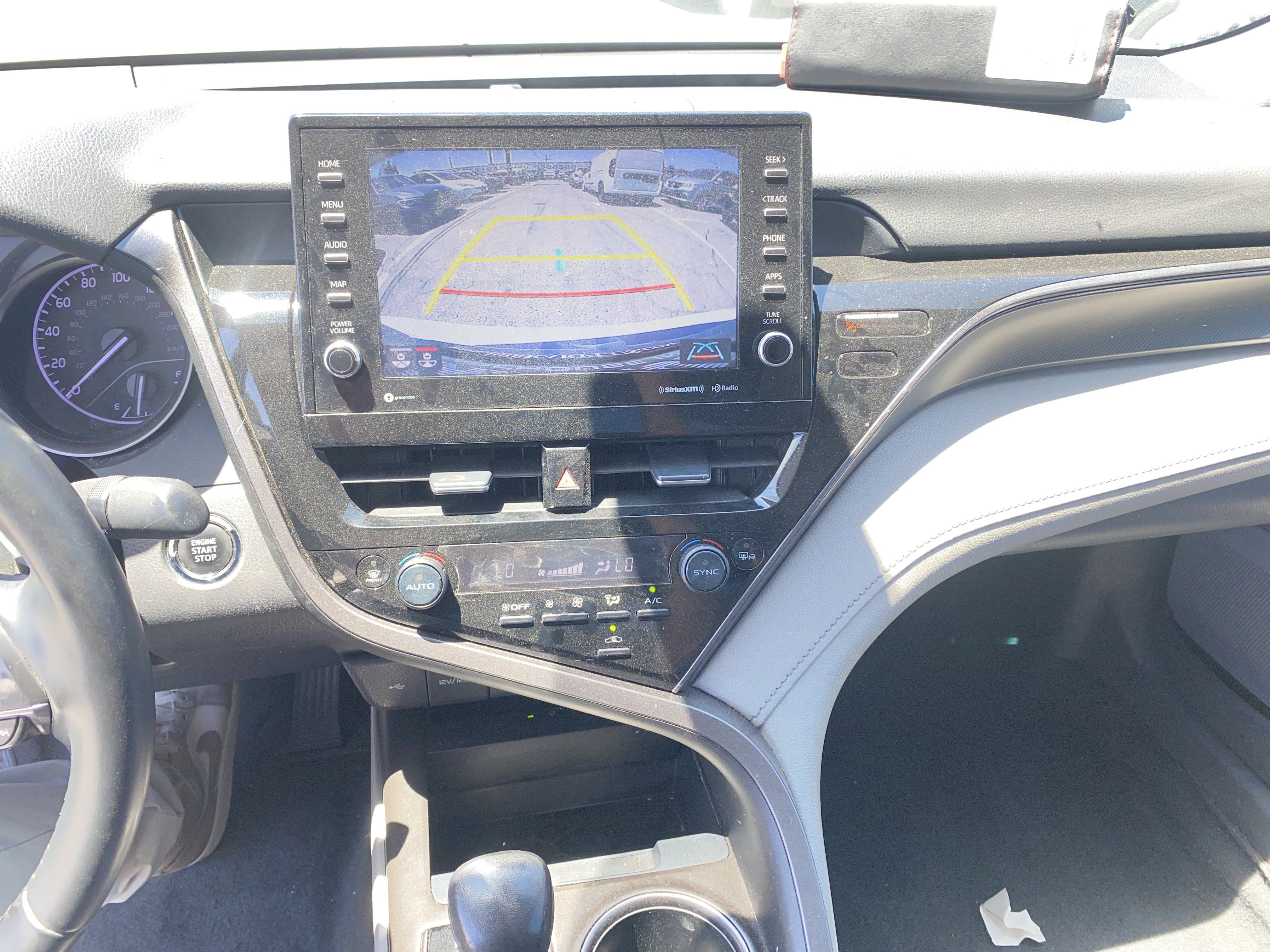 Used 2022 Toyota Camry SE w/ Audio Upgrade Package FWD image 12