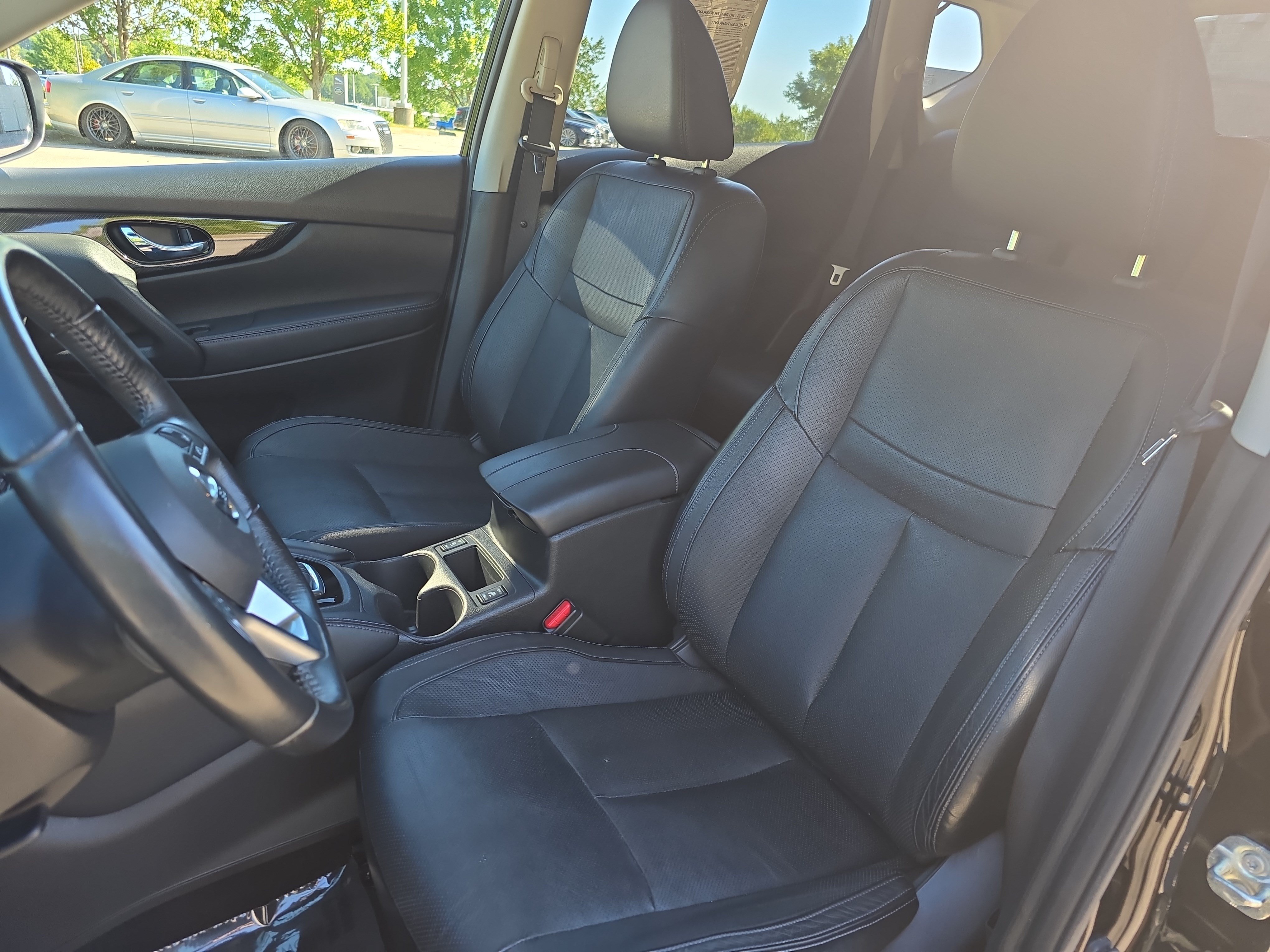 Used 2018 Nissan Rogue SL AWD/4WD image 14
