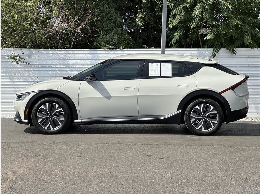 Used 2024 Kia EV6 Light AWD/4WD image 13