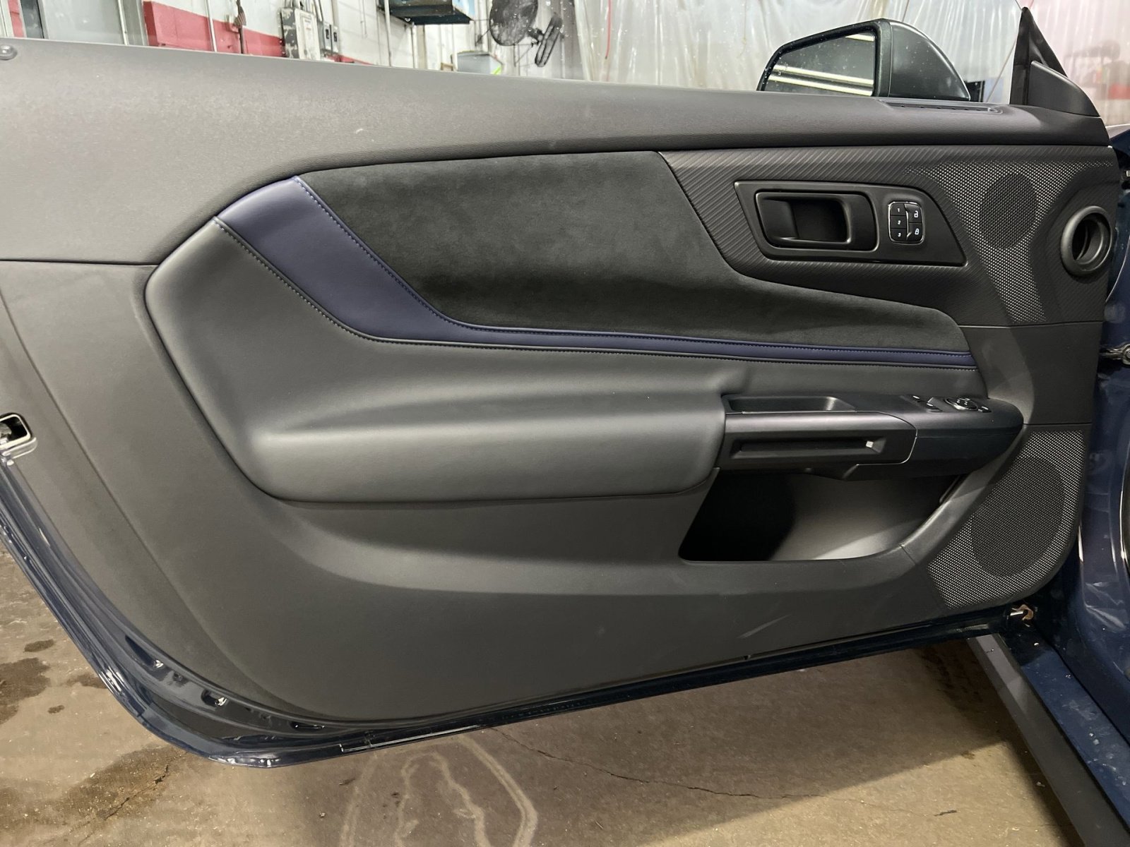 New 2025 Ford Mustang Dark Horse image 14