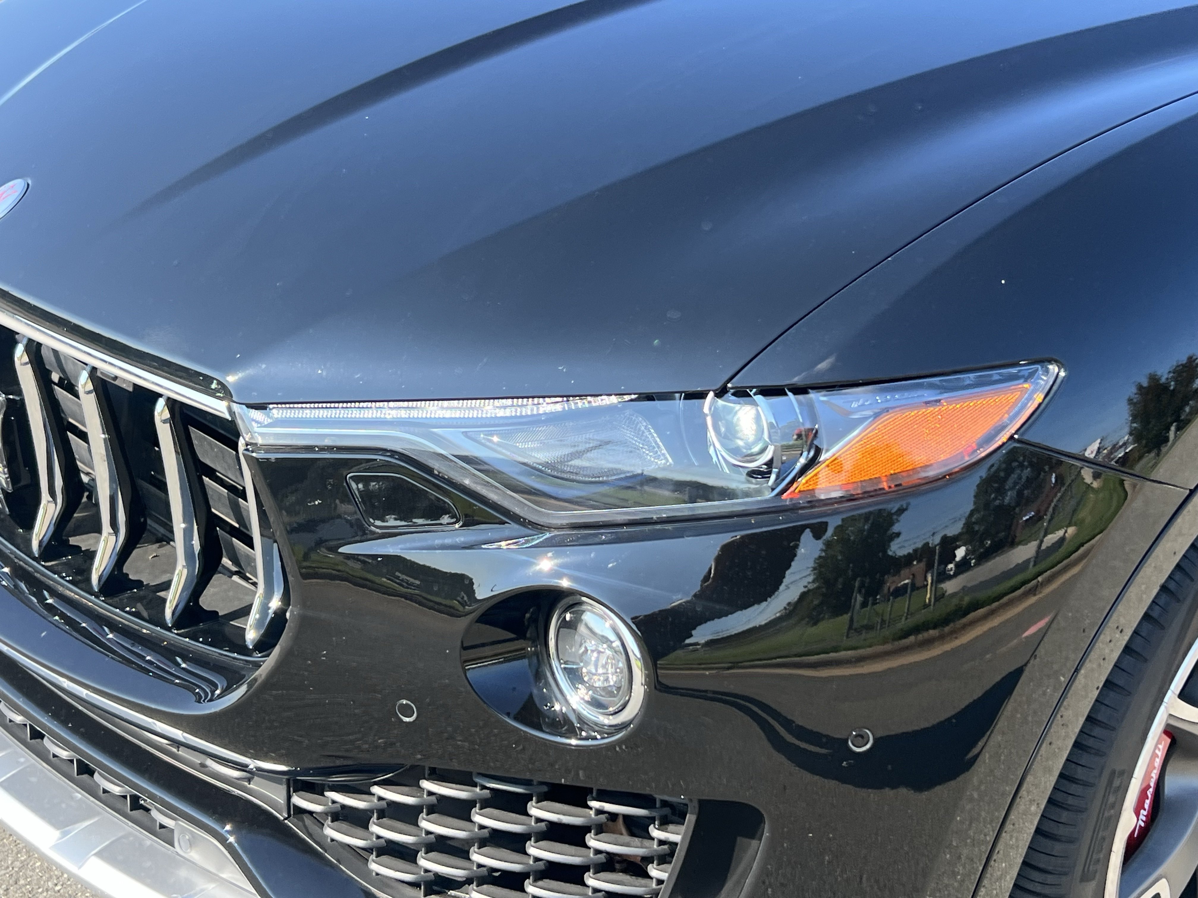 Used 2017 Maserati Levante S AWD/4WD image 12