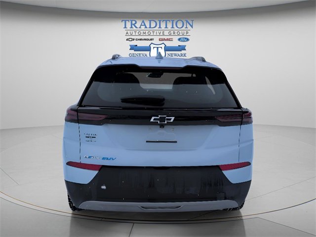 Used 2023 Chevrolet Bolt EUV LT w/ Convenience Package image 4