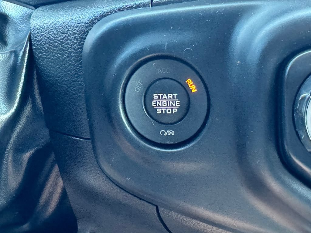 Used 2022 Jeep Wrangler Unlimited Sport AWD/4WD image 26