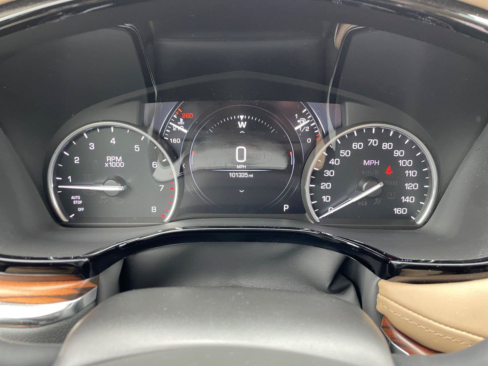 Used 2019 Cadillac XT5 Platinum AWD/4WD image 23