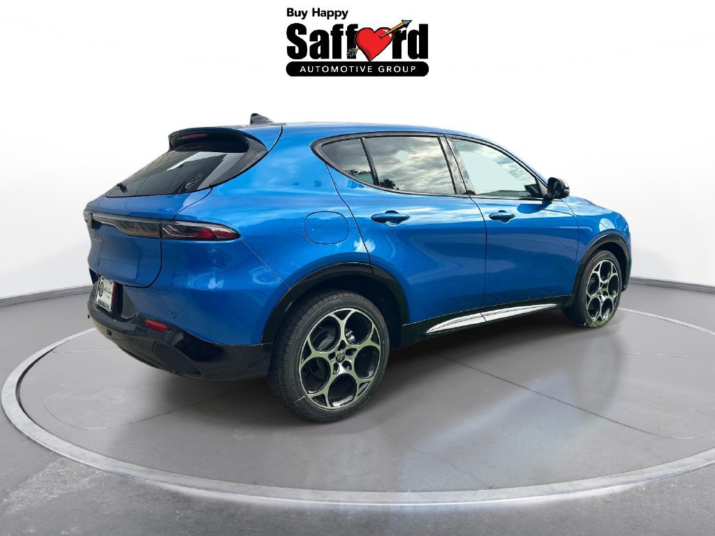 New 2025 Alfa Romeo Tonale w/ Premium Package AWD/4WD image 8