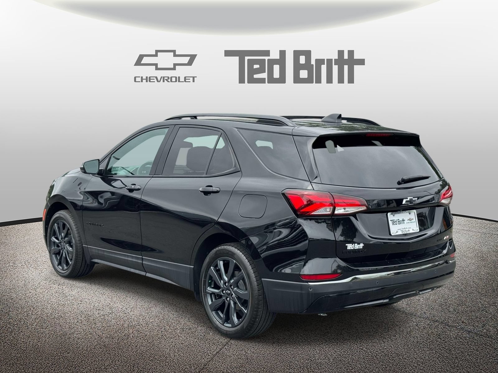 Certified 2023 Chevrolet Equinox RS w/ RS Leather Package AWD/4WD image 6