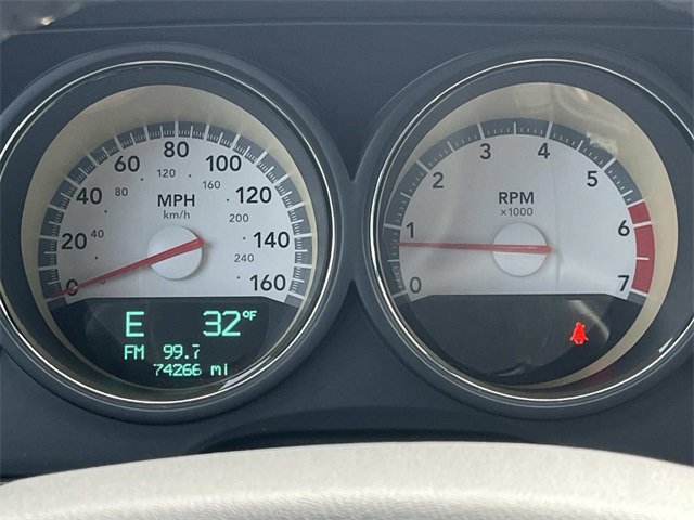 Used 2010 Dodge Challenger R/T image 35