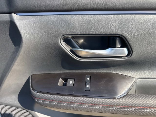 New 2027 Nissan Kicks SR FWD image 17