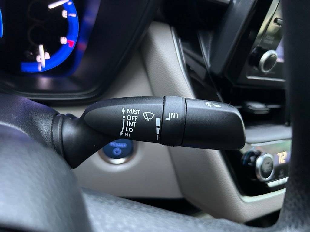 Used 2022 Toyota Corolla LE FWD image 19