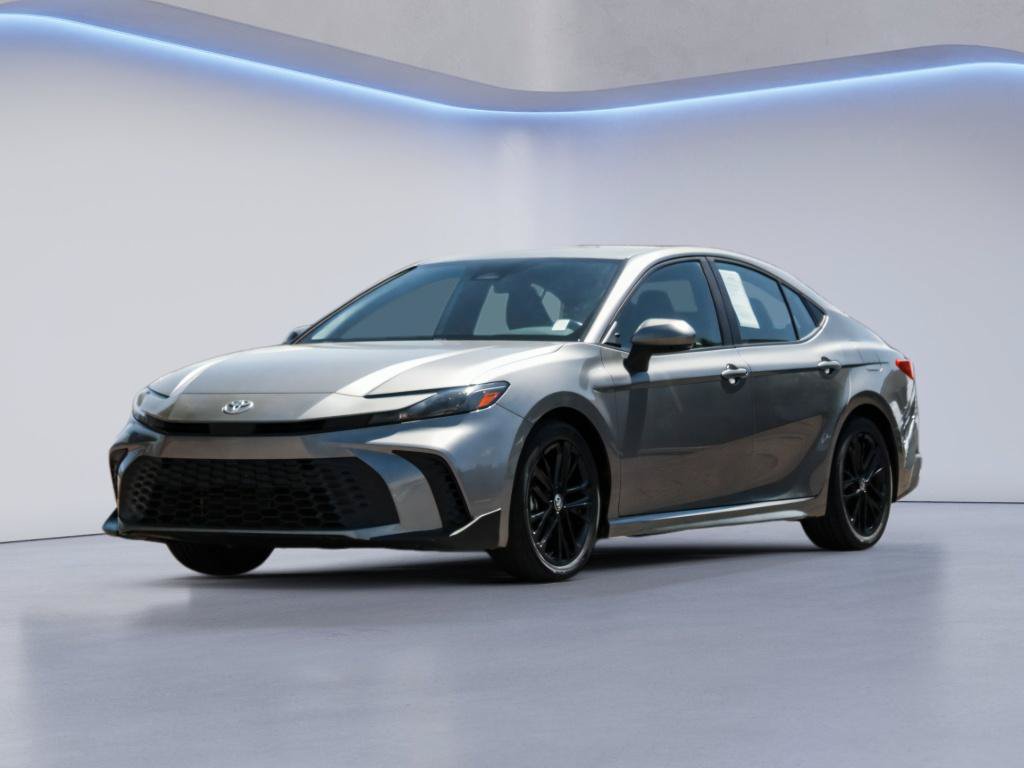 Used 2025 Toyota Camry SE