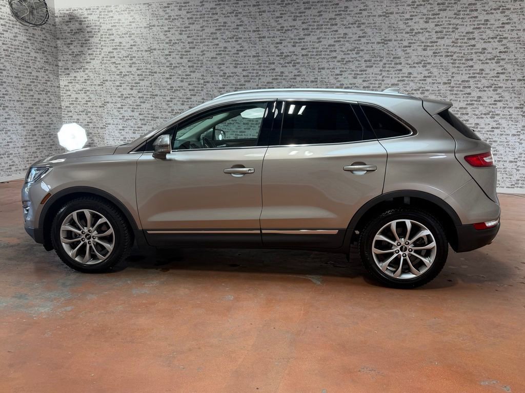 Used 2018 Lincoln MKC Select FWD image 4
