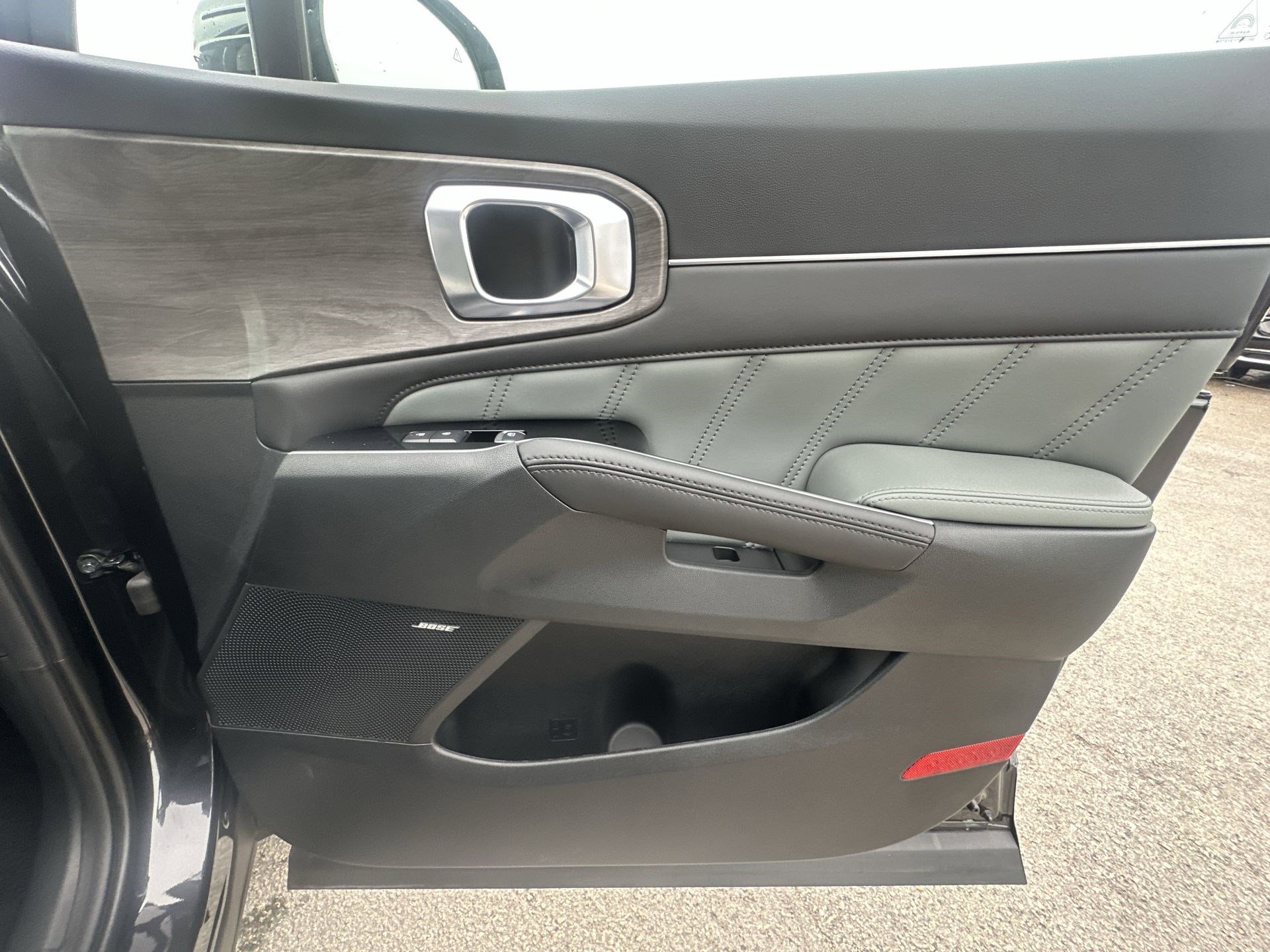 New 2025 Kia Sorento SX Prestige w/ Sage Leather Package image 29