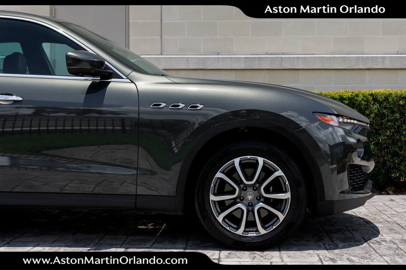 Used 2017 Maserati Levante AWD/4WD image 19