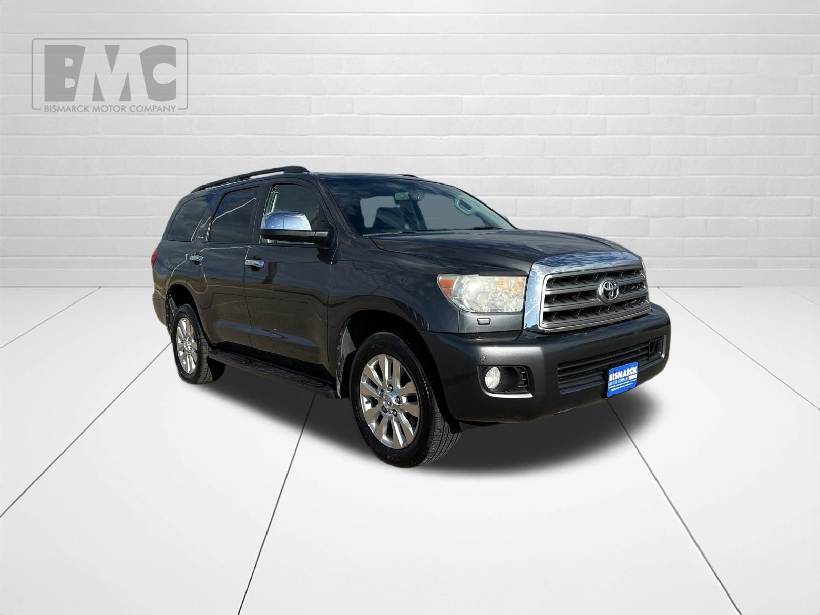 Used 2014 Toyota Sequoia Platinum AWD/4WD image 2