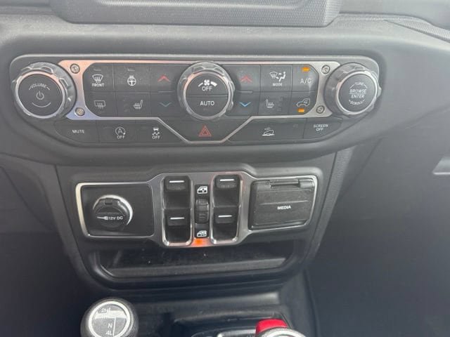 Used 2021 Jeep Gladiator Sport AWD/4WD image 32