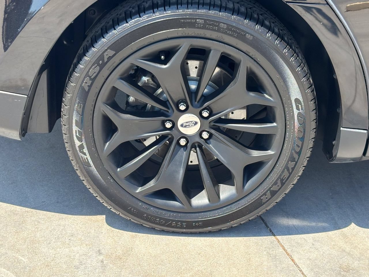 Used 2019 Ford Taurus Limited FWD image 7