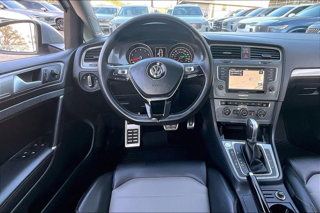 Used 2017 Volkswagen Golf Alltrack SEL image 7