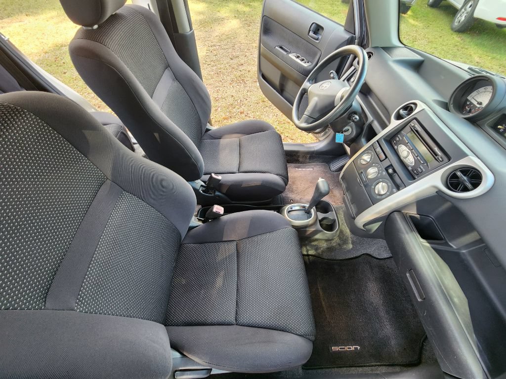 Used 2006 Scion xB FWD image 13