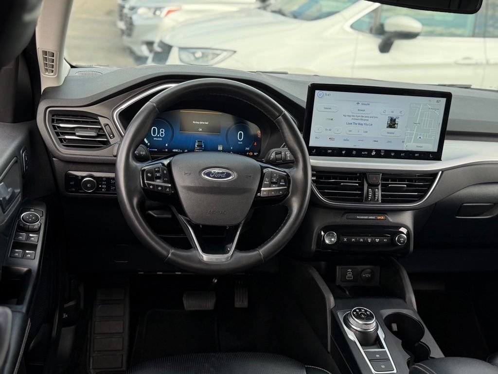 Used 2024 Ford Escape Platinum AWD/4WD image 6