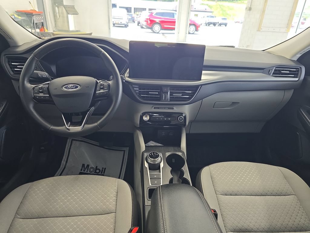 Used 2023 Ford Escape Active w/ Tech Pack #2 AWD/4WD image 11