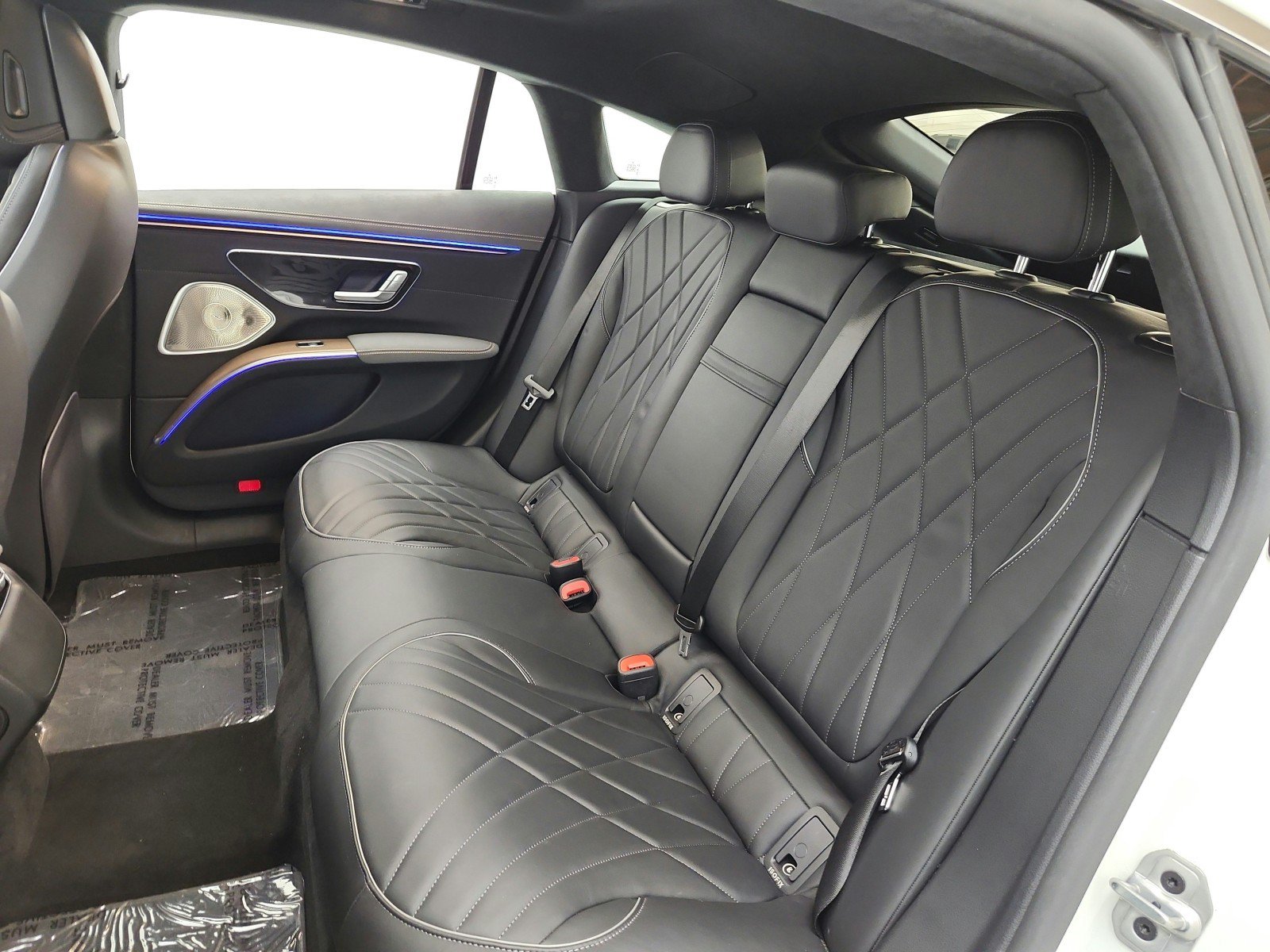 Used 2022 Mercedes-Benz EQS 580 4MATIC Sedan image 16