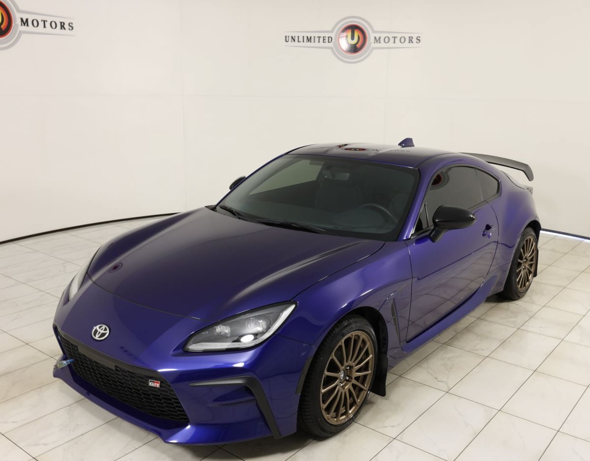 Used 2023 Toyota GR86 RWD image 35