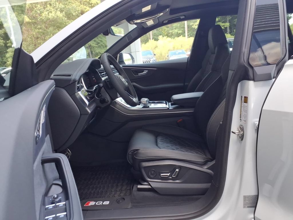New 2026 Audi SQ8 Premium Plus AWD/4WD image 16