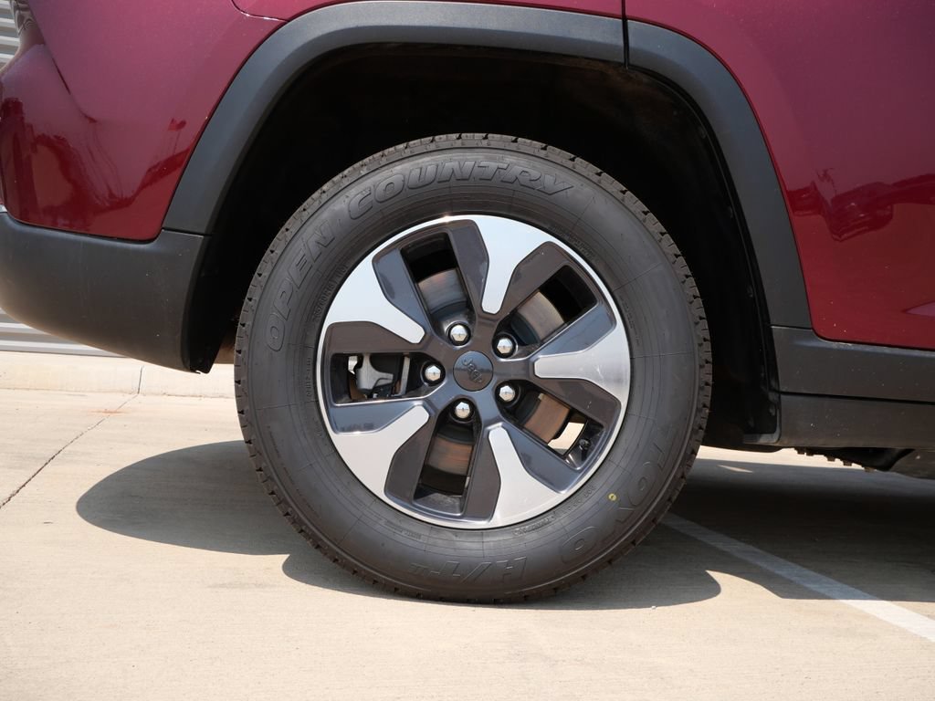Used 2023 Jeep Grand Cherokee 4WD 4xe image 9