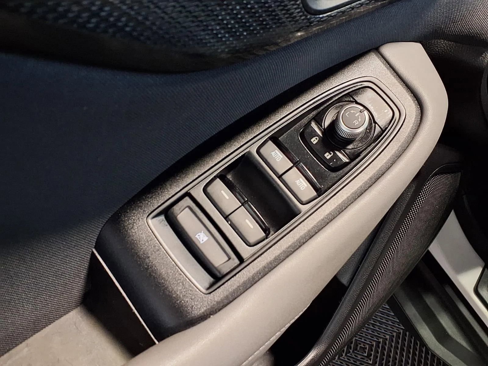 Used 2022 Subaru Outback Premium image 18