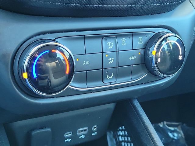 Used 2023 Chevrolet TrailBlazer LS image 29