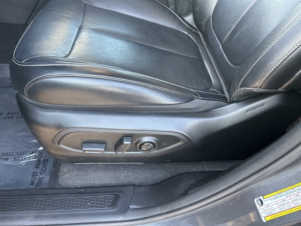 Used 2022 Jeep Grand Cherokee L Limited image 22