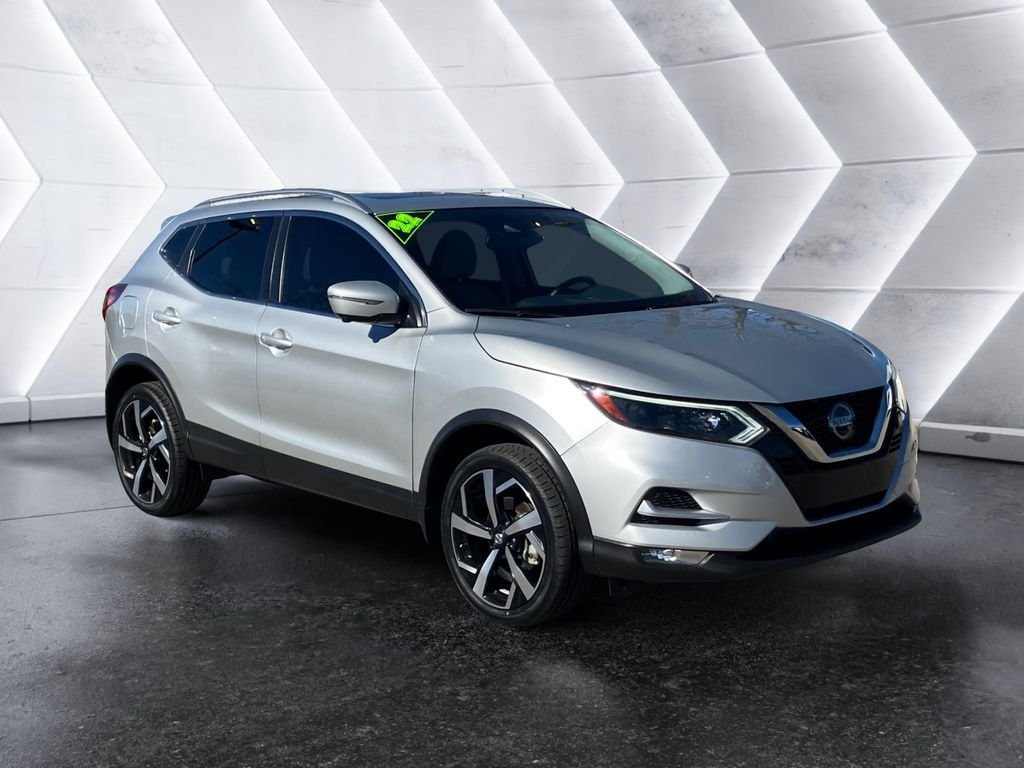 Used 2022 Nissan Rogue Sport SL w/ Premium Package image 1