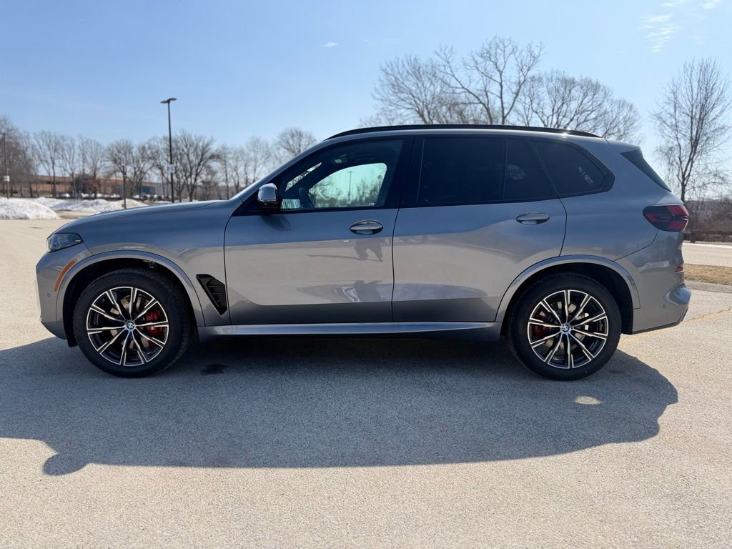 New 2026 BMW X5 xDrive40i w/ M Sport Package image 3